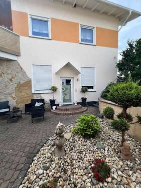 Foto - Haus zum Kaufen in Mainhausen 698.000,00 € 260 m²