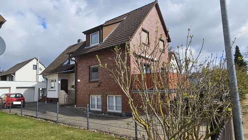 Foto - Haus zum Kaufen in Langenhagen OT Krähenwinkel 745.000,00 € 260 m²