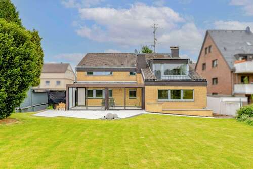 Foto - Haus zum Kaufen in Jüchen 649.000,00 € 230.13 m²