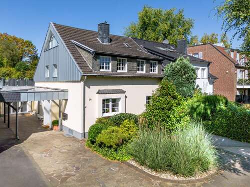 Foto - Haus zum Kaufen in Köln Junkersdorf 1.890.000,00 € 249 m²
