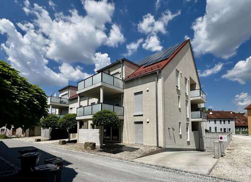 Foto - Wohnung zum Mieten in Hemau 680,00 € 68.22 m²