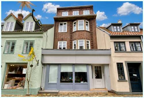 Foto - Haus zum Kaufen in Husum 620.000,00 € 337.73 m²