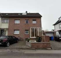 Haus zum Kaufen in Hilden 690.000,00 € 260.7 m²