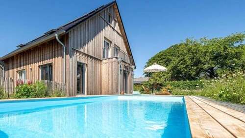Foto - Haus zum Kaufen in Wees 749.000,00 € 177 m²