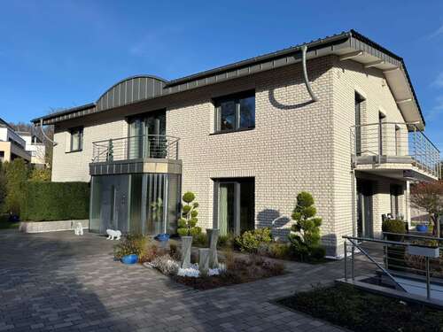 Foto - Haus zum Kaufen in Iserlohn 1.090.000,00 € 310 m²