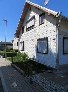 Foto - Haus zum Kaufen in Saalfeld 76.000,00 € 144 m²
