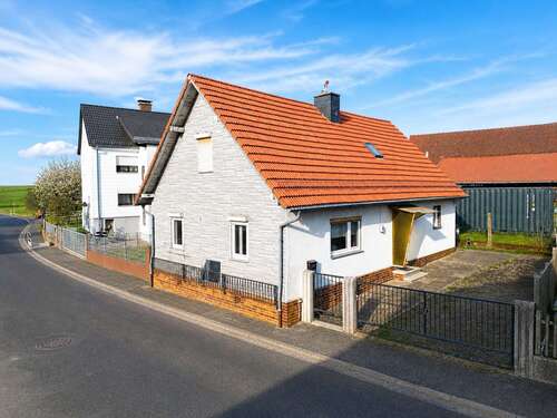 Foto - Haus zum Kaufen in Wächtersbach 157.000,00 € 100.54 m²