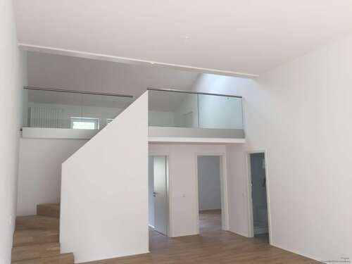 Foto - Wohnung zum Mieten in Stuttgart-Obertürkheim 1.700,00 € 125.2 m²