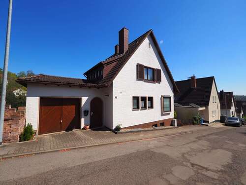 Foto - Haus zum Kaufen in Zweibrücken 280.000,00 € 160 m²