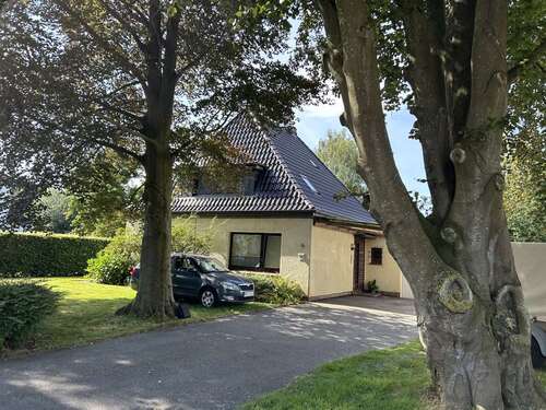 Foto - Haus zum Kaufen in Wesselburen 219.000,00 € 140 m²