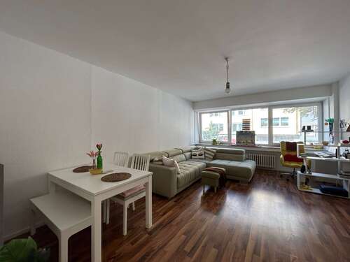 Foto - Wohnung zum Mieten in Düsseldorf 900,00 € 69 m²