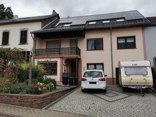 Foto - Haus zum Kaufen in Mettlach 350.000,00 € 250 m²
