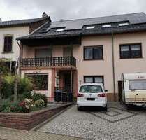 Haus zum Kaufen in Mettlach 350.000,00 € 250 m²