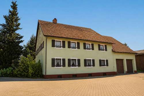 Foto - Haus zum Kaufen in Bergen 295.000,00 € 200 m²