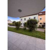 Wohnung zum Mieten in Weinböhla 825,00 € 61.08 m²