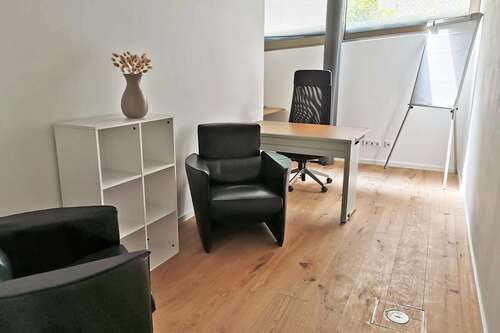 Foto - Büro in Schorndorf 599,00 € 13.01 m²