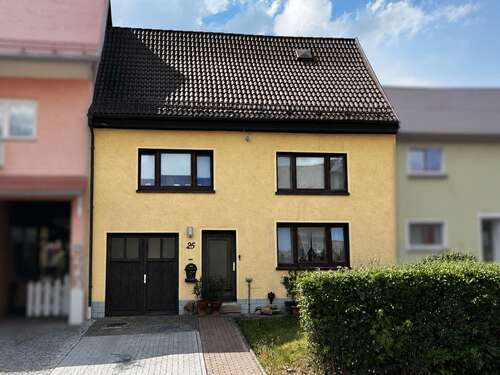 Foto - Haus zum Kaufen in Ilmenau 38.000,00 € 120 m²