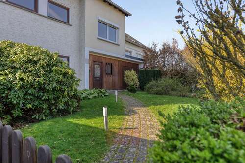 Foto - Haus zum Mieten in Bonn 2.550,00 € 222 m²