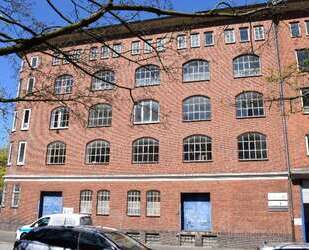 Büro in Kiel 2.120,00 € 263 m² - 2.120,00&nbsp;EUR Kaltmiete, ca.&nbsp; 263,00&nbsp;m&sup2; in Kiel (PLZ: 24103)