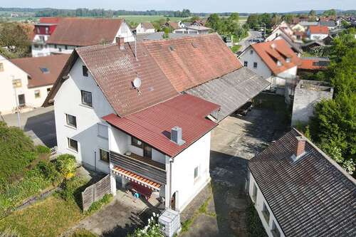 Foto - Haus zum Kaufen in Ebersbach-Musbach 300.000,00 € 144.92 m²
