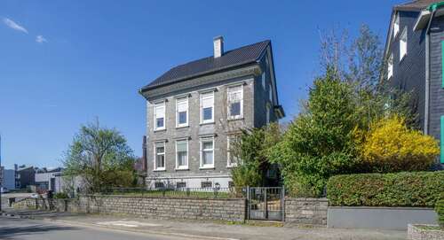 Foto - Haus zum Kaufen in Remscheid 339.000,00 € 242.65 m²