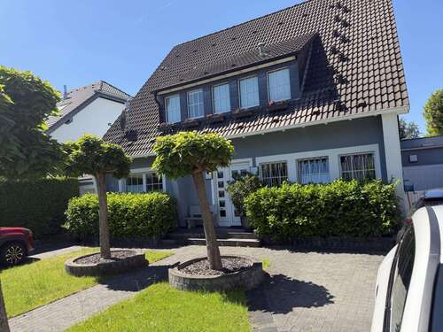 Foto - Haus zum Kaufen in Ratingen 798.000,00 € 215.89 m²
