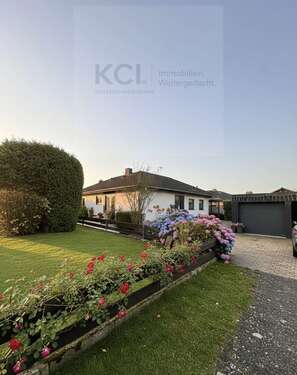 Foto - Haus zum Kaufen in Baunatal 419.950,00 € 250 m²