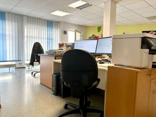 Foto - Büro in Geyer 300,00 € 80 m² - 300,00 EUR Kaltmiete, ca.  80,00 m²