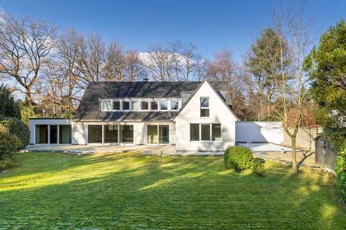 Foto - Haus zum Kaufen in Köln Hahnwald 1.950.000,00 € 330 m²