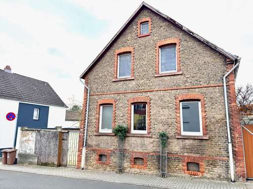 Foto - Haus zum Kaufen in Flörsheim am Main 349.000,00 € 100 m²