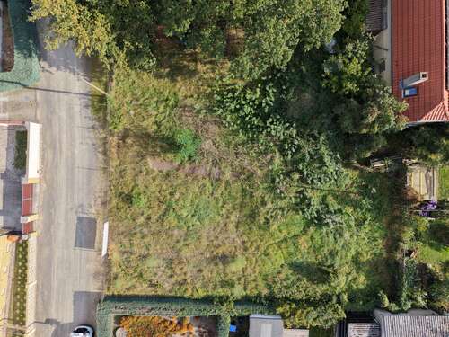 Foto - Grundstück zu verkaufen in Radis 32.000,00 € 670 m²