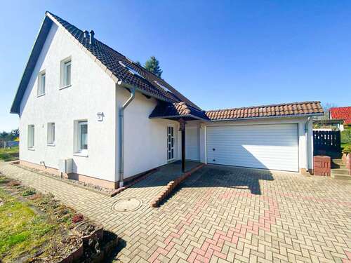 Foto - Haus zum Kaufen in Benndorf 280.000,00 € 120 m²