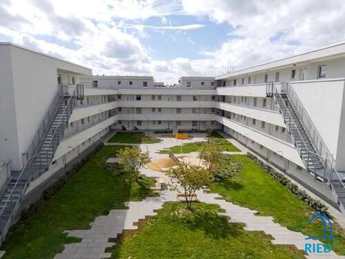 Foto - Wohnung zum Mieten in Bischofsheim 1.132,80 € 92.85 m²