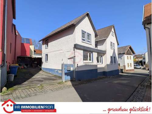 Foto - Haus zum Kaufen in Butzbach - Nieder Weisel 295.000,00 € 219 m²