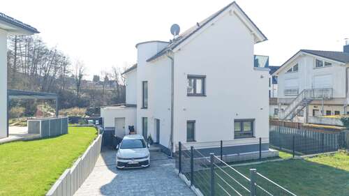 Foto - Haus zum Kaufen in Kelkheim 1.685.000,00 € 275 m²
