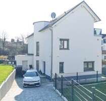 Haus zum Kaufen in Kelkheim 1.685.000,00 € 275 m²