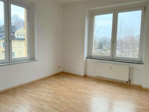 Foto - Wohnung zum Mieten in Limbach-Oberfrohna 350,00 € 78 m²