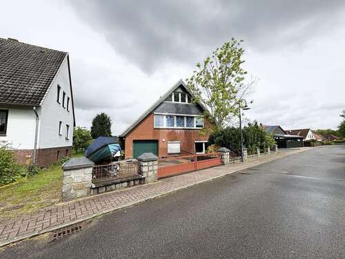 Foto - Haus zum Kaufen in Fahrdorf 449.000,00 € 239 m²