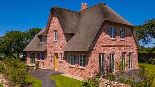 Foto - Haus zum Kaufen in Alkersum 1.400.000,00 € 161 m²