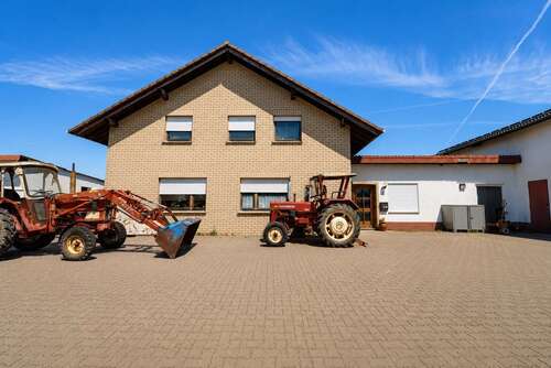 Foto - Haus zum Kaufen in Brakel Gehrden 430.000,00 € 231 m²