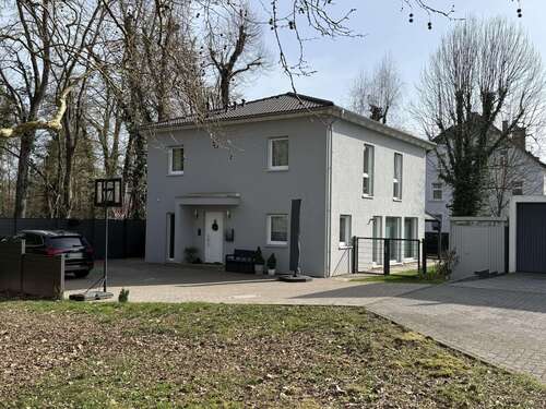 Foto - Haus zum Kaufen in Saarlouis, Beaumarais 995.000,00 € 197 m²