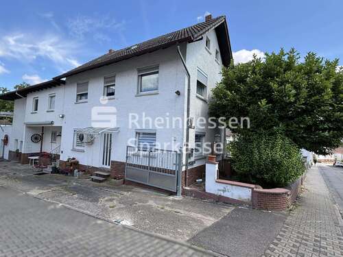 Foto - Haus zum Kaufen in Essenheim 349.000,00 € 164 m²