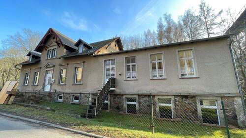 Foto - Haus zum Mieten in Waldheim 900,00 € 200 m²