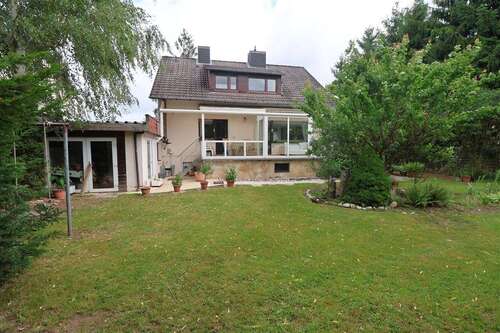 Foto - Haus zum Kaufen in Meinhard 198.000,00 € 180 m²