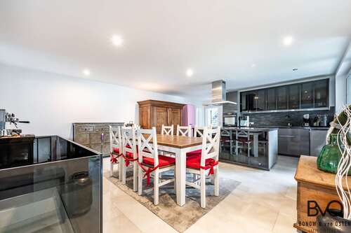 Foto - Haus zum Kaufen in Hamburg Hausbruch 950.000,00 € 292 m²