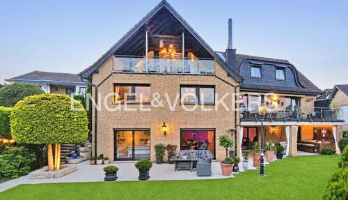 Foto - Haus zum Kaufen in Overath 1.290.000,00 € 453 m²