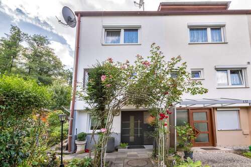Foto - Haus zum Kaufen in Schorndorf 349.000,00 € 75 m²
