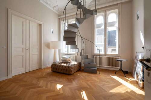Foto - Haus zum Kaufen in Krefeld Stadtmitte 1.600.000,00 € 732 m²