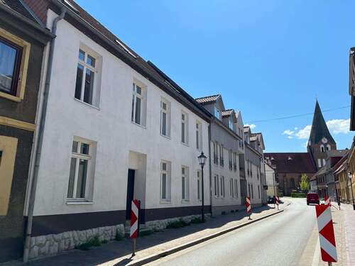 Foto - Haus zum Kaufen in Neukalen 359.000,00 € 324 m²