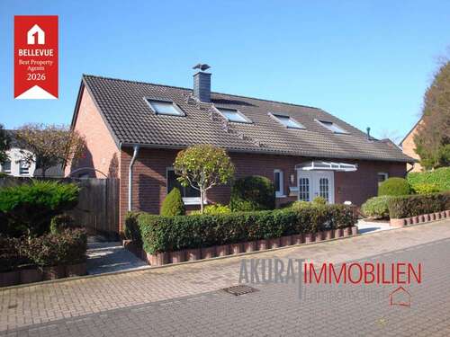 Foto - Haus zum Kaufen in Langenfeld 850.000,00 € 220 m²